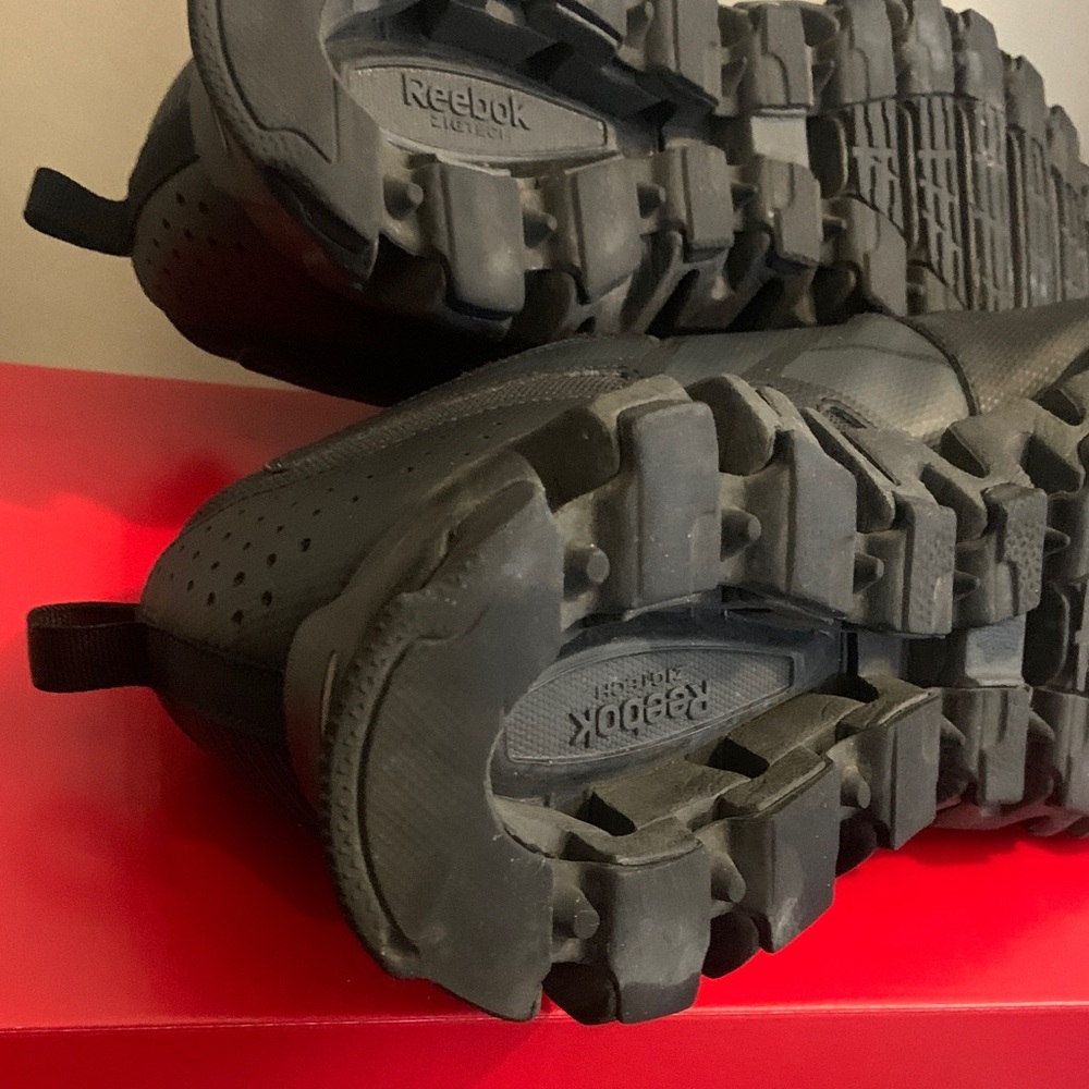 Reebok Men's All-Black Athletic Shoes - Picture 11 of 13